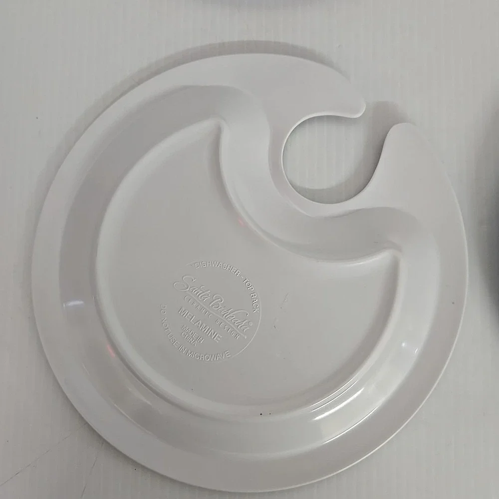 Santa Barbara Ceramic Melamine Plates with Cheese & Wine Decor / 4‎
